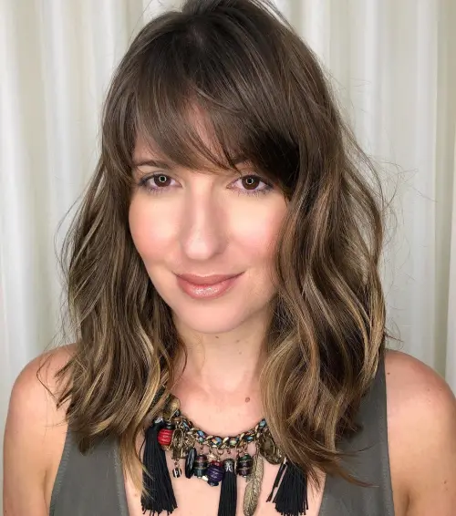 Idealne in zgrešene pričeske za srčast obraz 23 08 a linijski dolg paz frufru svetlejse pramene srcast obraz