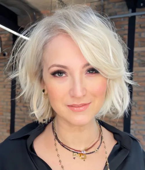 Idealne in zgrešene pričeske za diamantni obraz 22 laskava priceska za ozko brado diamantni obraz