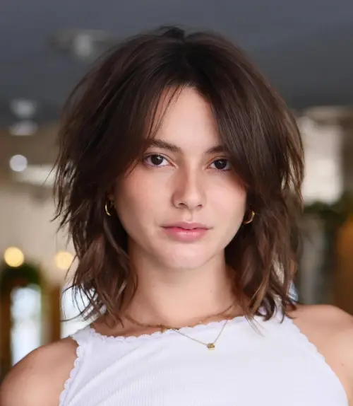 Idealne in zgrešene pričeske za diamantni obraz 11 rahlo razmrsen bob diamantni obraz