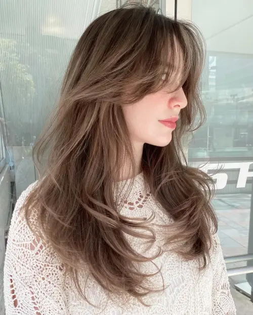 razgibana dolga shag priceska za tanke lase