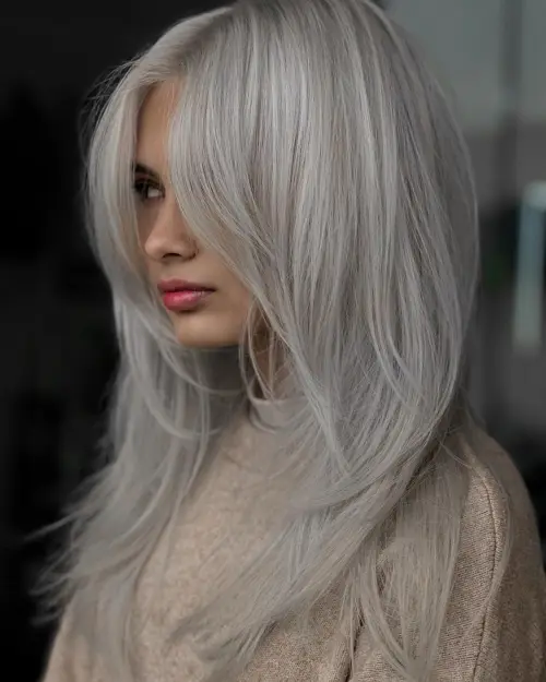 sanjava sivo pepelna shag priceska za ravne tanke lase