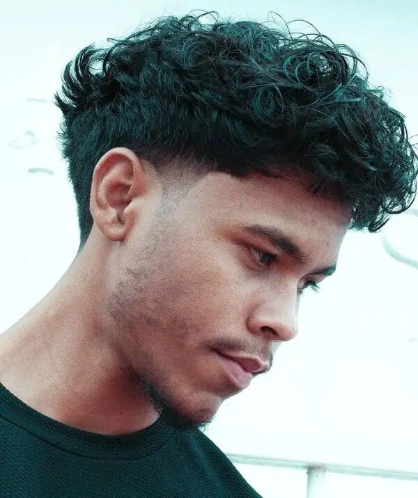 frizura za ovalen obraz kratka klasicna