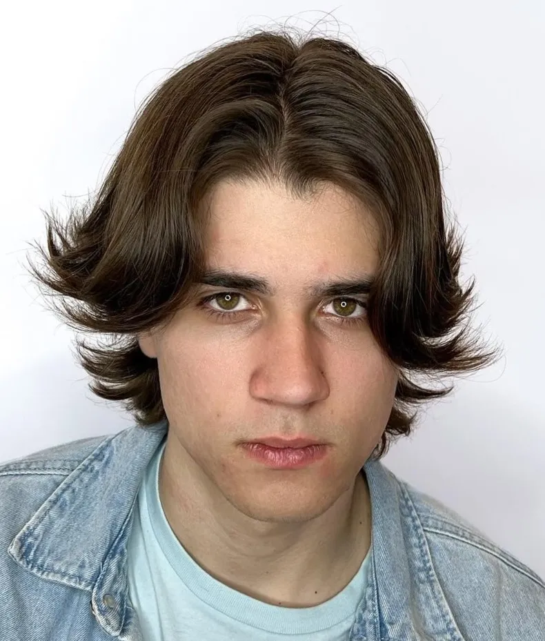 frizura za ovalen obraz srednja dolzina