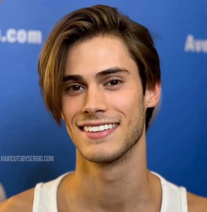 frizura za podolgovat obraz s frufrujem