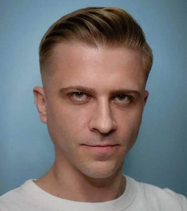 frizura za srcast obraz klasicni comb over