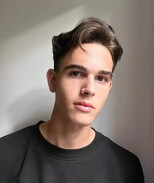 frizura za visoko celo temple fade s frufrujem