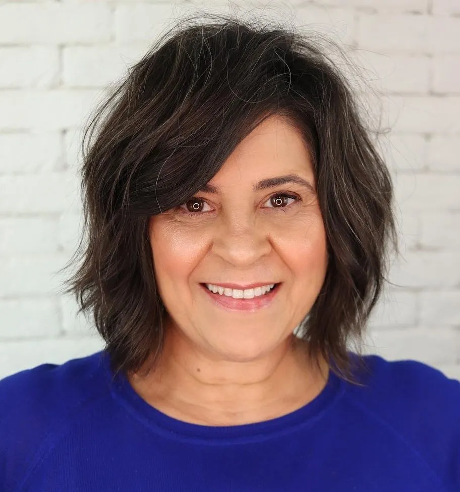 kratka plastena priceska za okrogel obraz