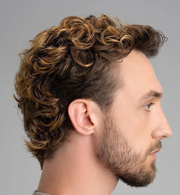 Moderne frizure za moške 34 srednja frizura kodrasti mullet za moske