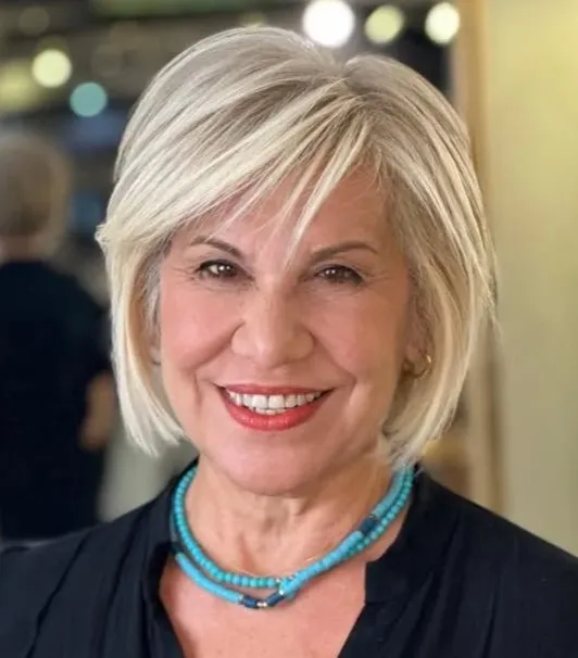 svetel paz s franjico po 60 letu