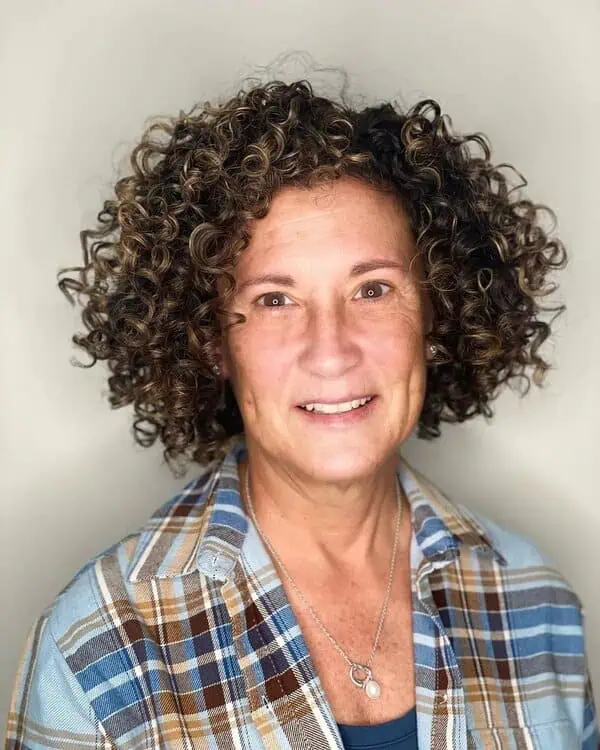 voluminzen kodrast paz za starejse